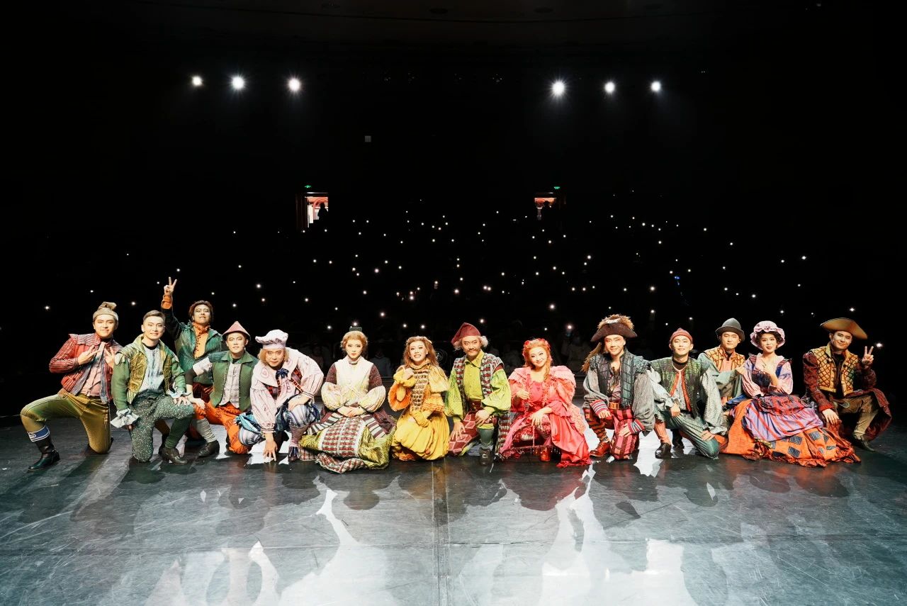 儿童剧《玻璃城堡》在京演出感动全场，浙江演艺集团五周年北京演出季圆满收官！