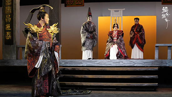 昏庸皇帝也能登上戏剧舞台，这背后究竟还有谁？